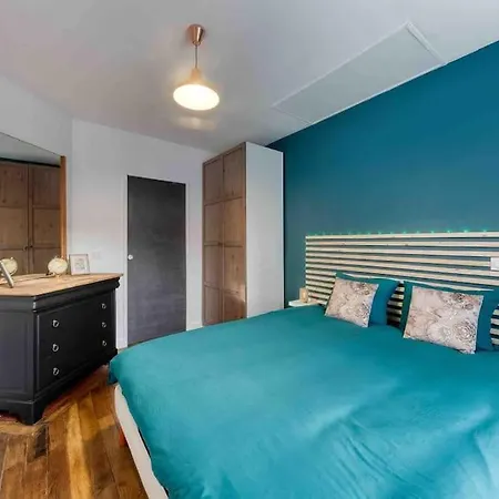 *le Terracota*proche Paris 10min Апартаменты *